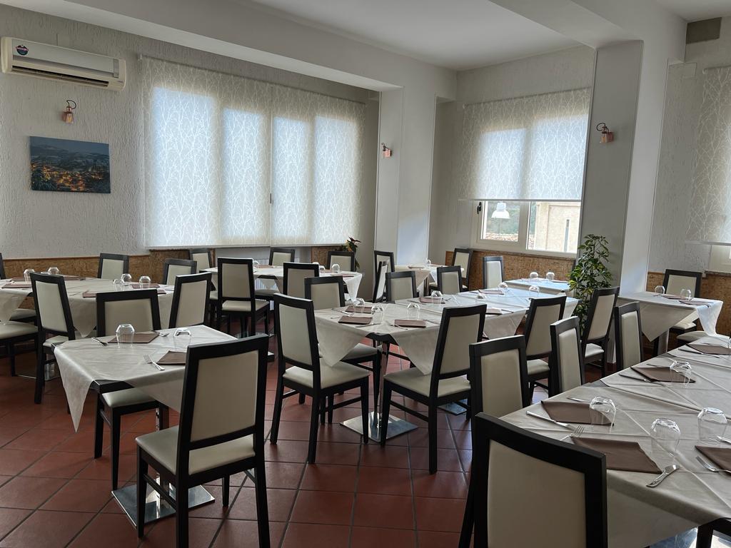 Ristorante - Pizzeria "La Tavernetta dal 1983"