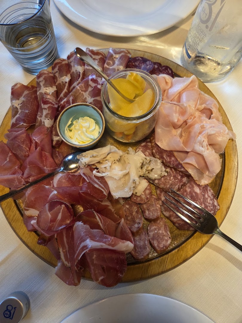Ristorante Pizzeria Le Giare, San Giovanni di Fassa