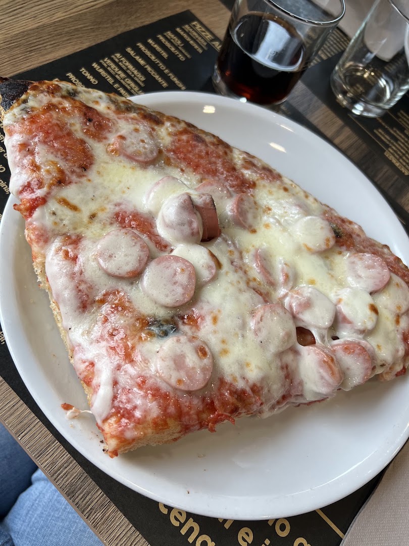 Ristorante Pizzeria Lo Stregone