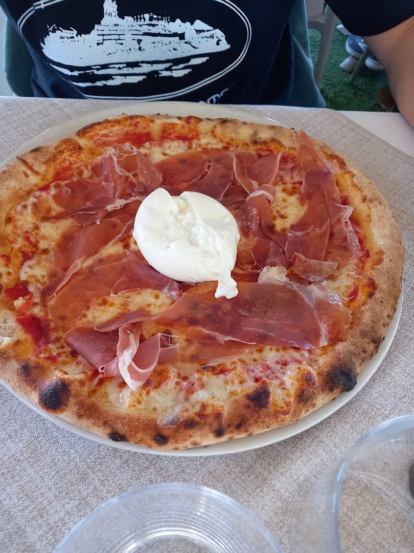 Ristorante Pizzeria Lounge Bar Boscomantico