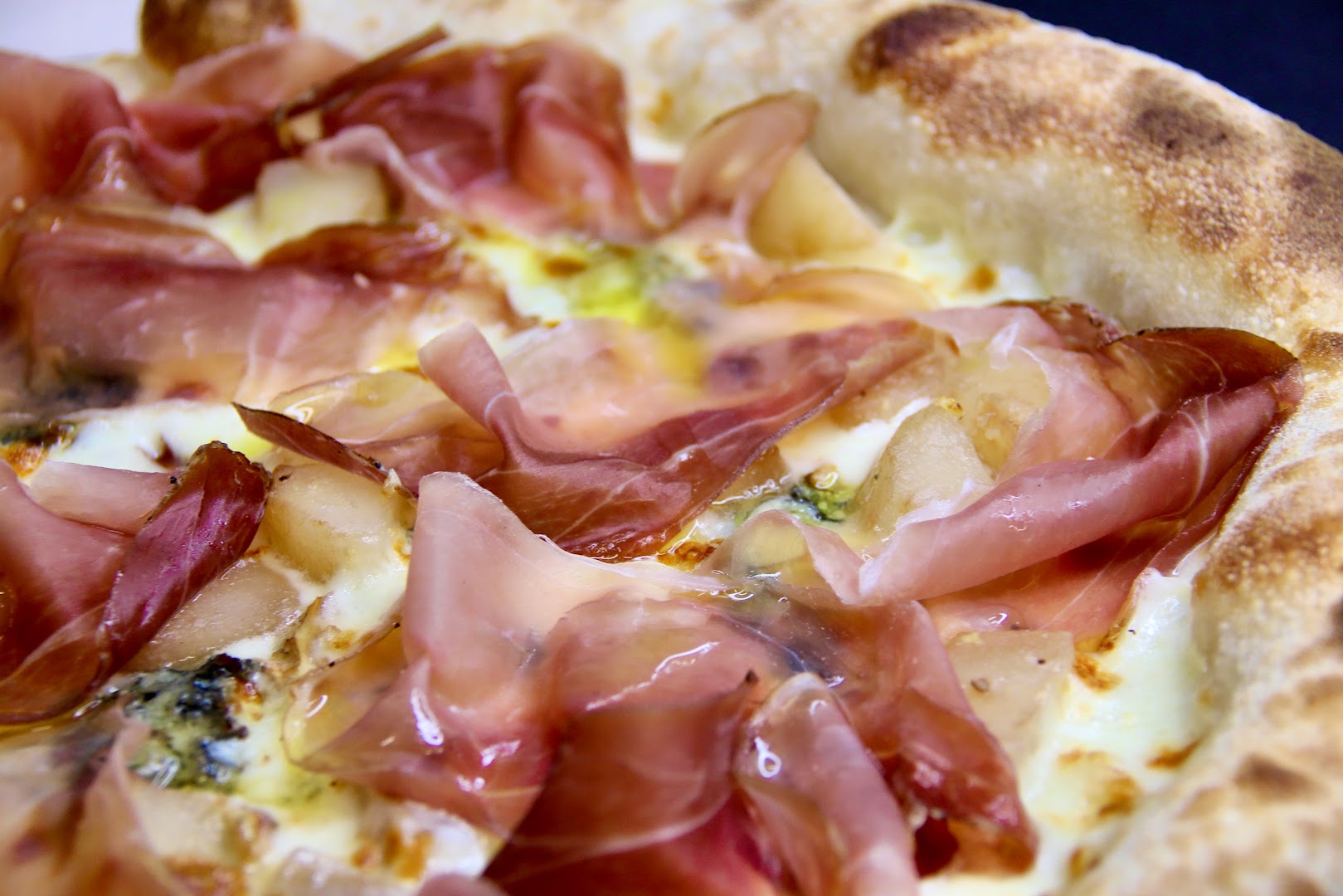 Ristorante Pizzeria Mezzaluna c/o Hotel Viest