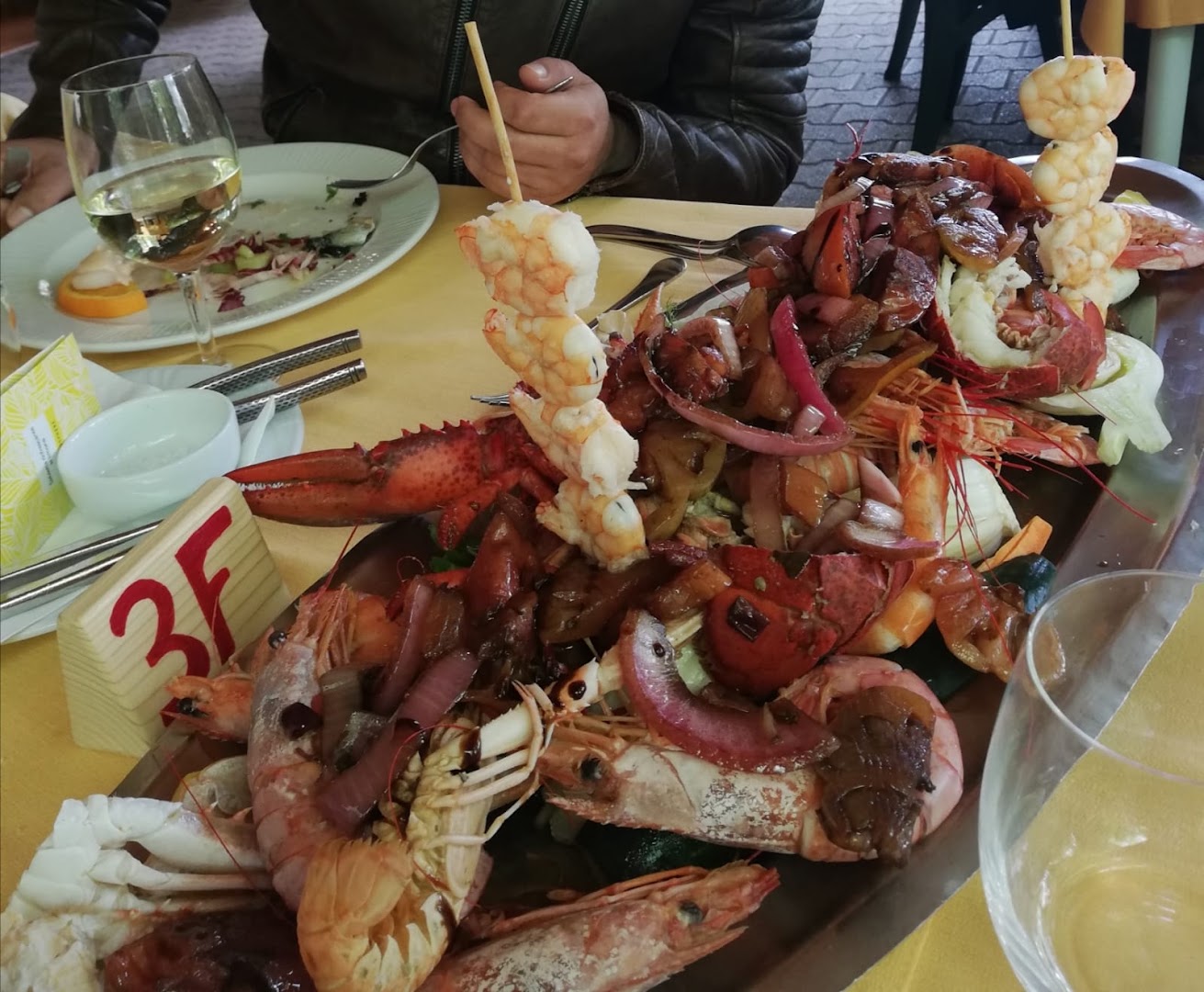 Ristorante Pizzeria Monticino Serra