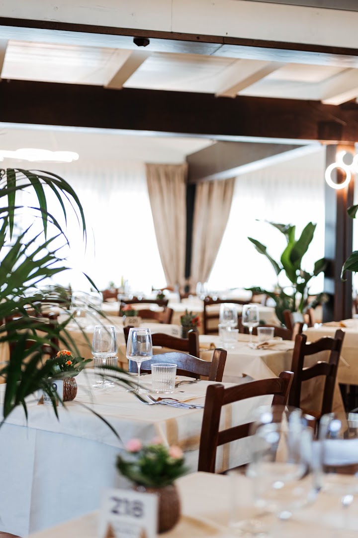 Ristorante Pizzeria Monticino Serra