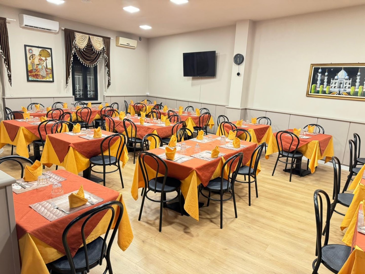 Ristorante Pizzeria Namaste India Cucina Indiana, Italiana e Pizza