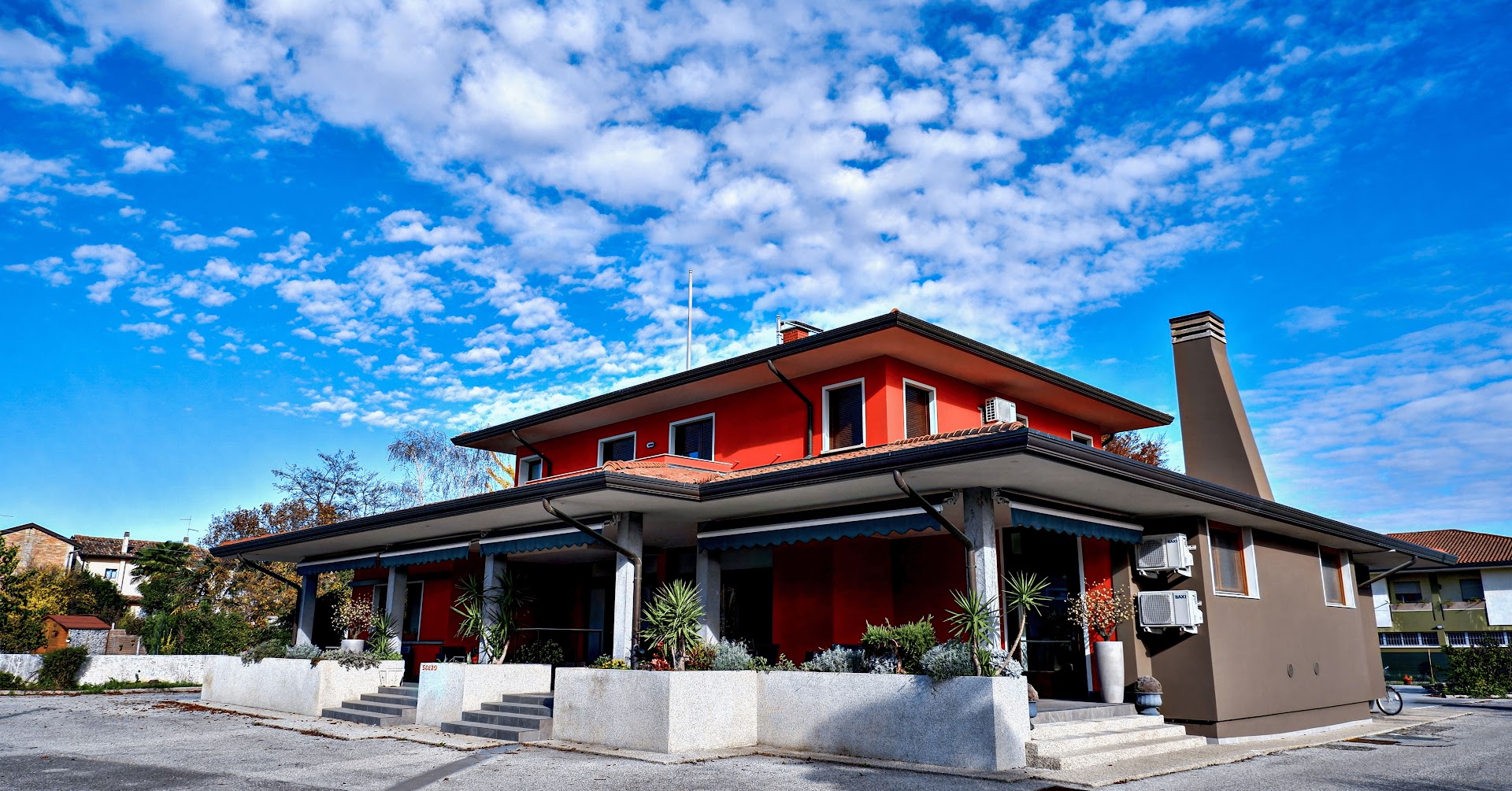 Ristorante-Pizzeria Nordest, Romans