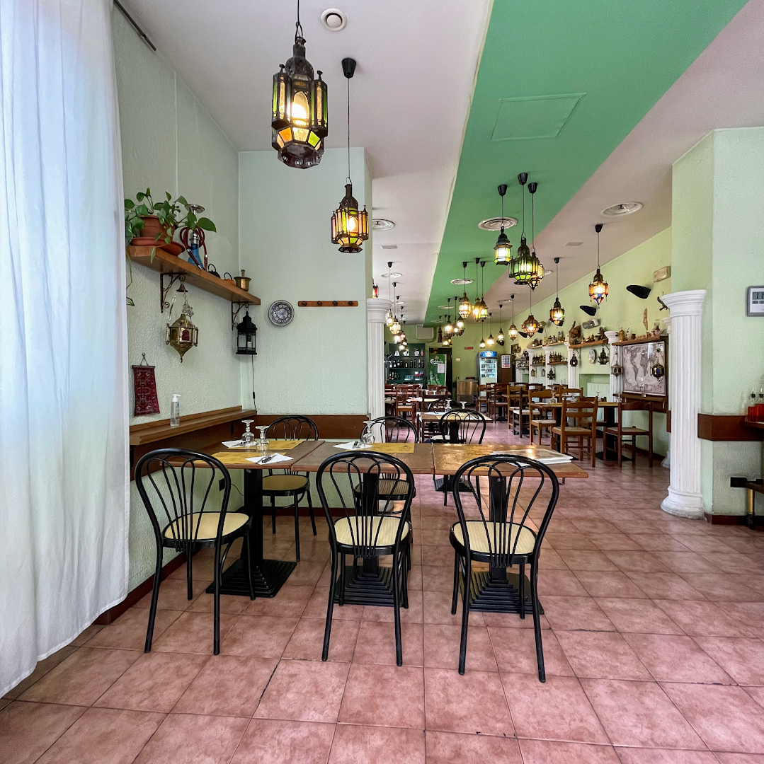 Ristorante Pizzeria Orti16, Con Cucina Mediorientale, Milano