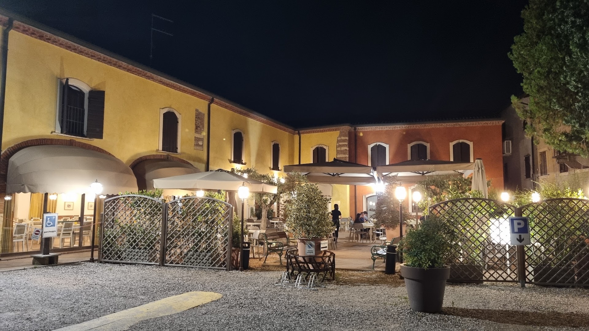 Ristorante Pizzeria Paolo - Hotel Antichi Cortili