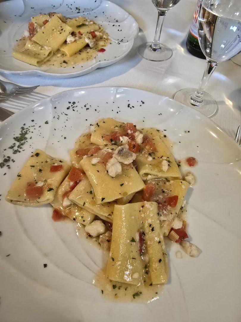 RISTORANTE PIZZERIA SALOON