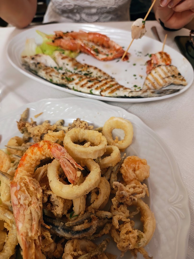 Ristorante Pizzeria Sapore di Mare con Tavoli Giardino