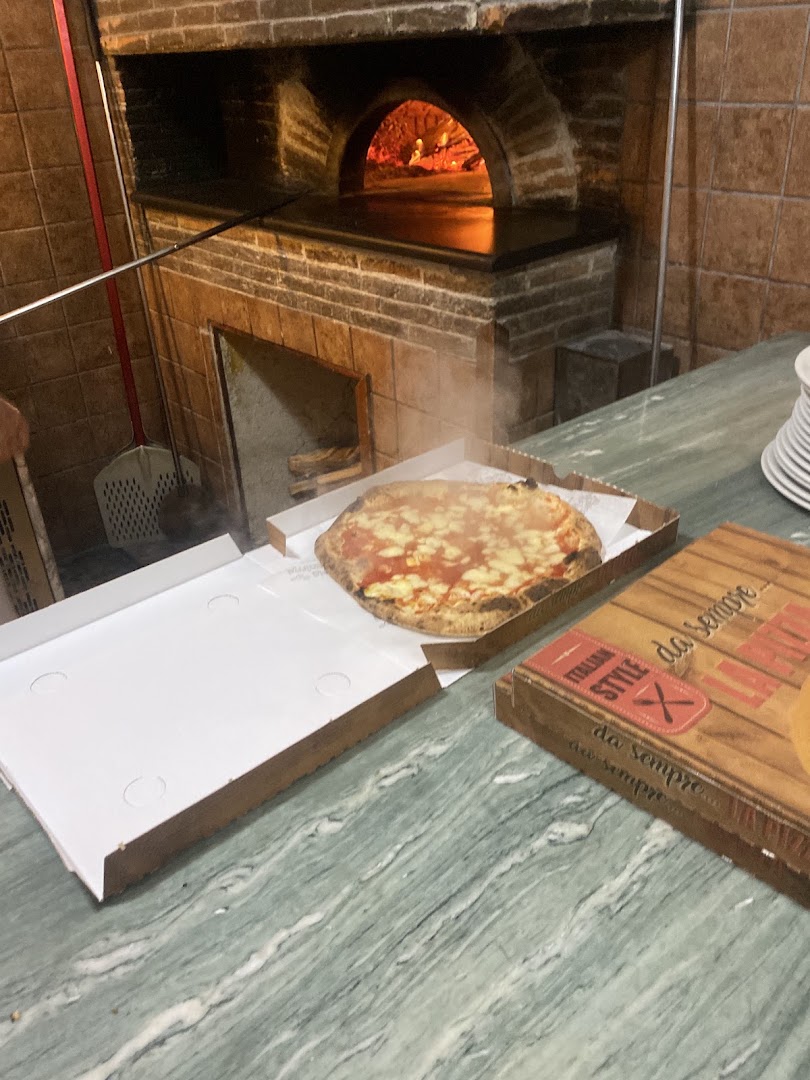 Ristorante - Pizzeria "Viraf", Casola