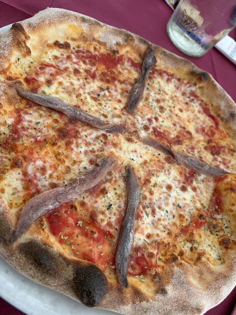 Ristorante Pizzeria Weinstube Al Cardo