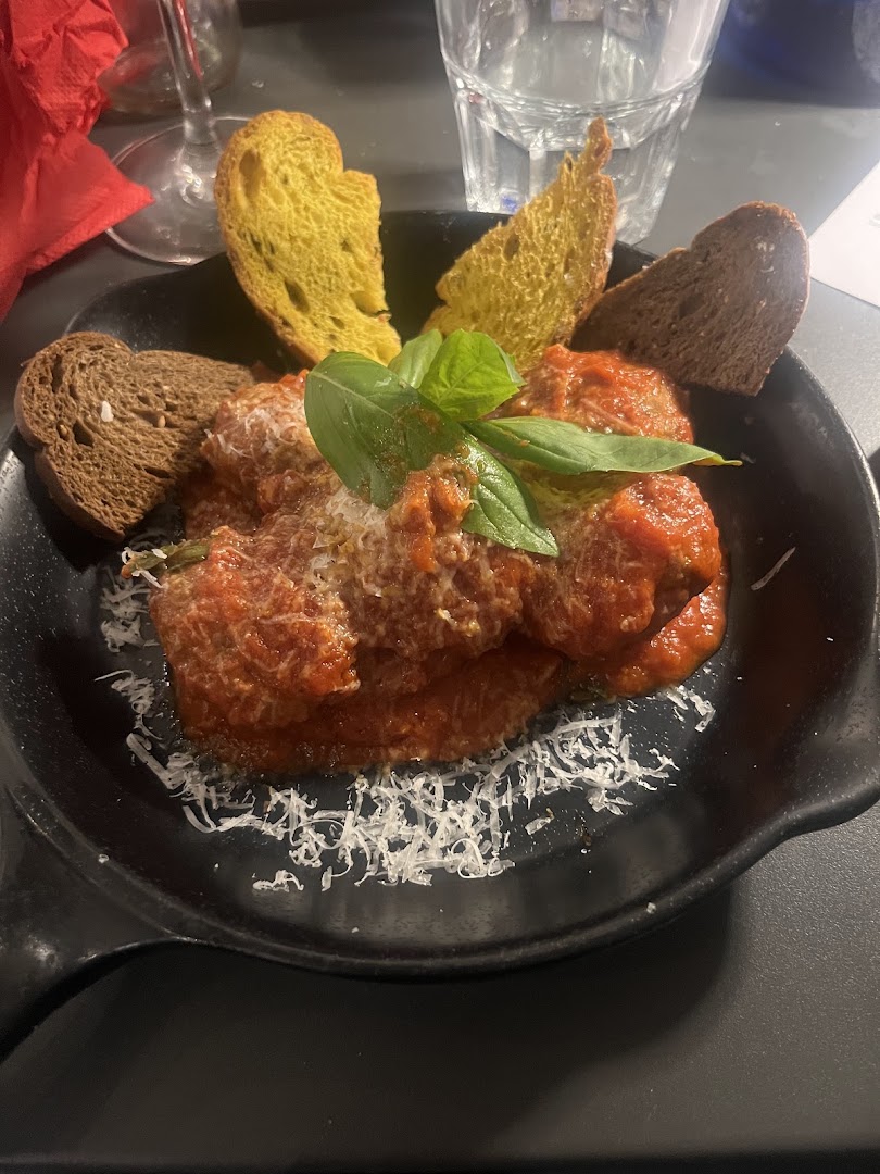 RISTORANTE STREGA