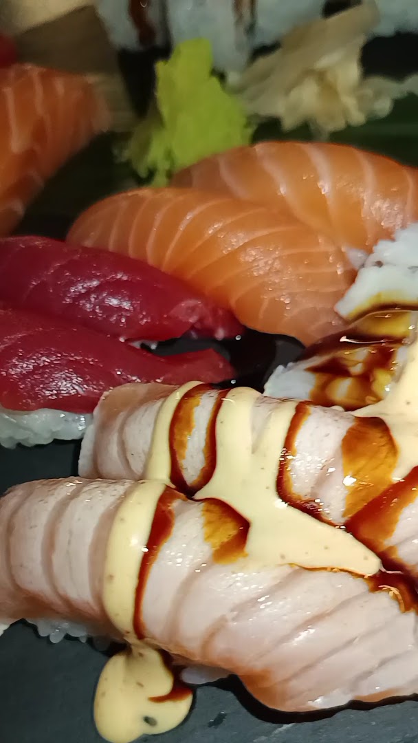 Ristorante Sushi Rare | Cocktail Bar | Prenotazione Tavolo | Servizi d'Asporto