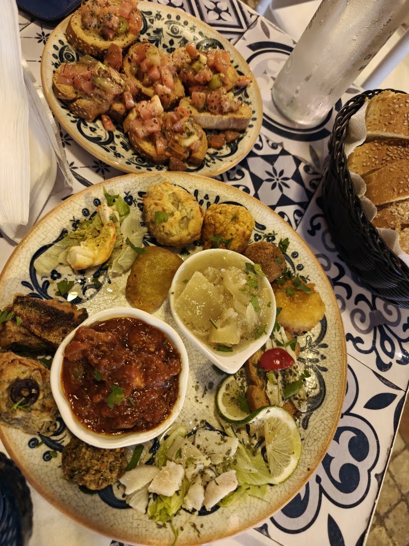 Ristorante - Trattoria Cu Mangia Fa Muddrichi