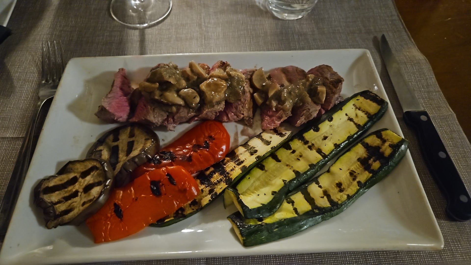 Ristorante Trattoria La Vaca Loca - specialità carne alla griglia argentina