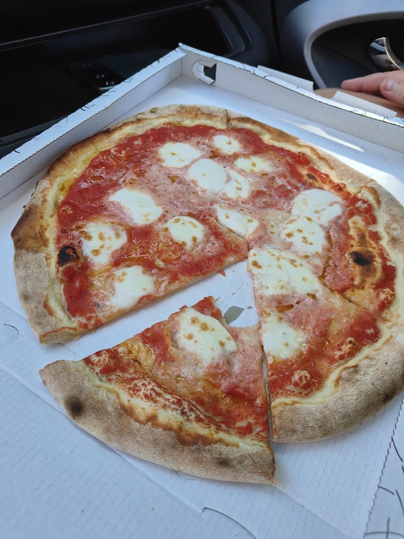Ristorante Trattoria Pizzeria Luna Rossa