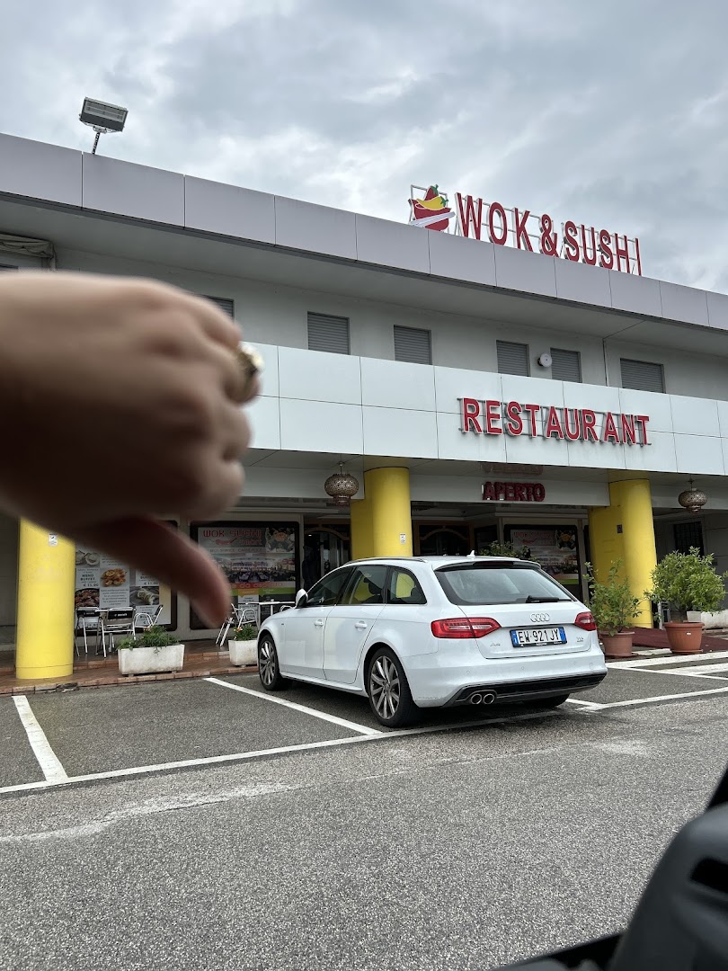 RISTORANTE WOK SUSHI DI GALLIERA VENETA