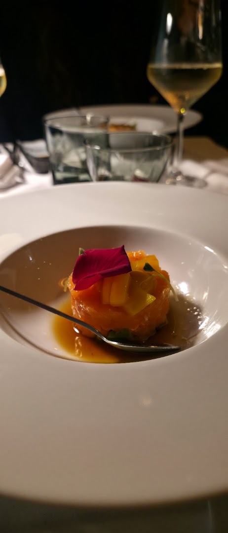 Ristorante YIH sushi diner