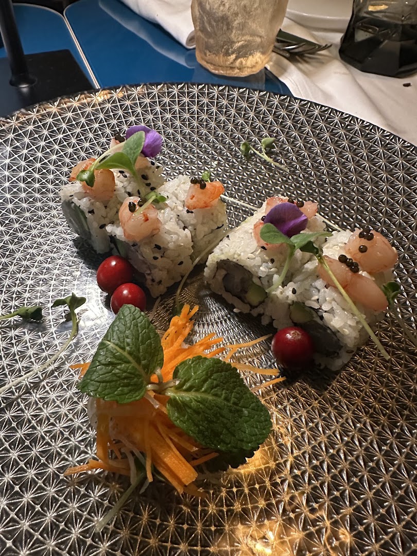 Ristorante YIH sushi diner
