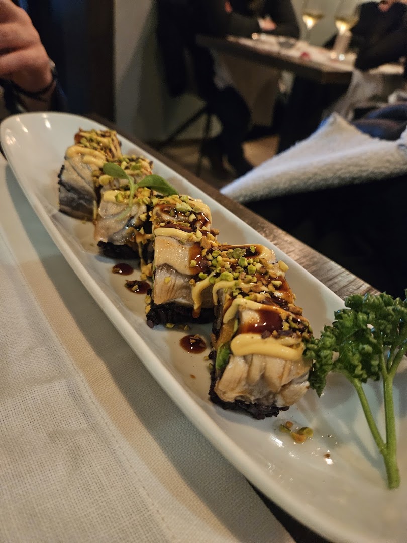 Ristorante YIH sushi diner
