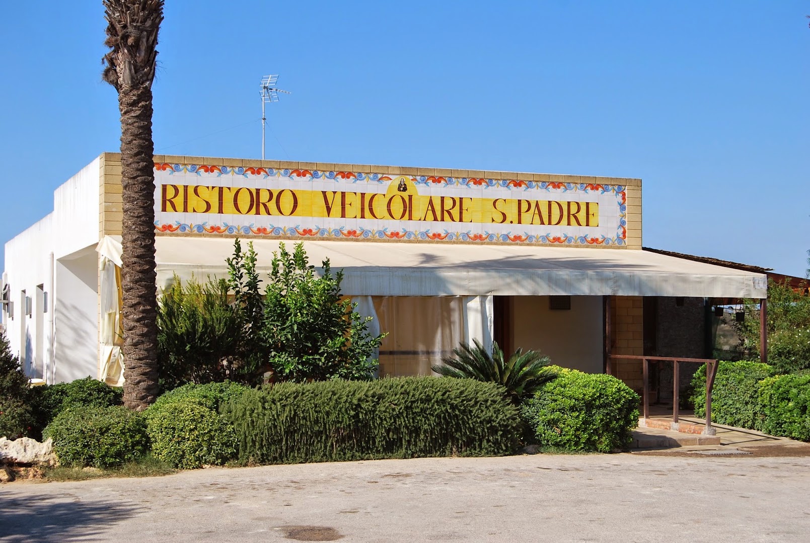 Ristoro Santo Padre - Pasticceria - Pranzo Veloce - Tavola Calda - Produzione Propria