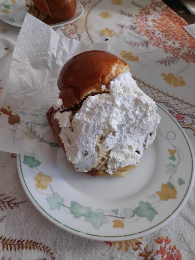Ritrovo Dello Stretto