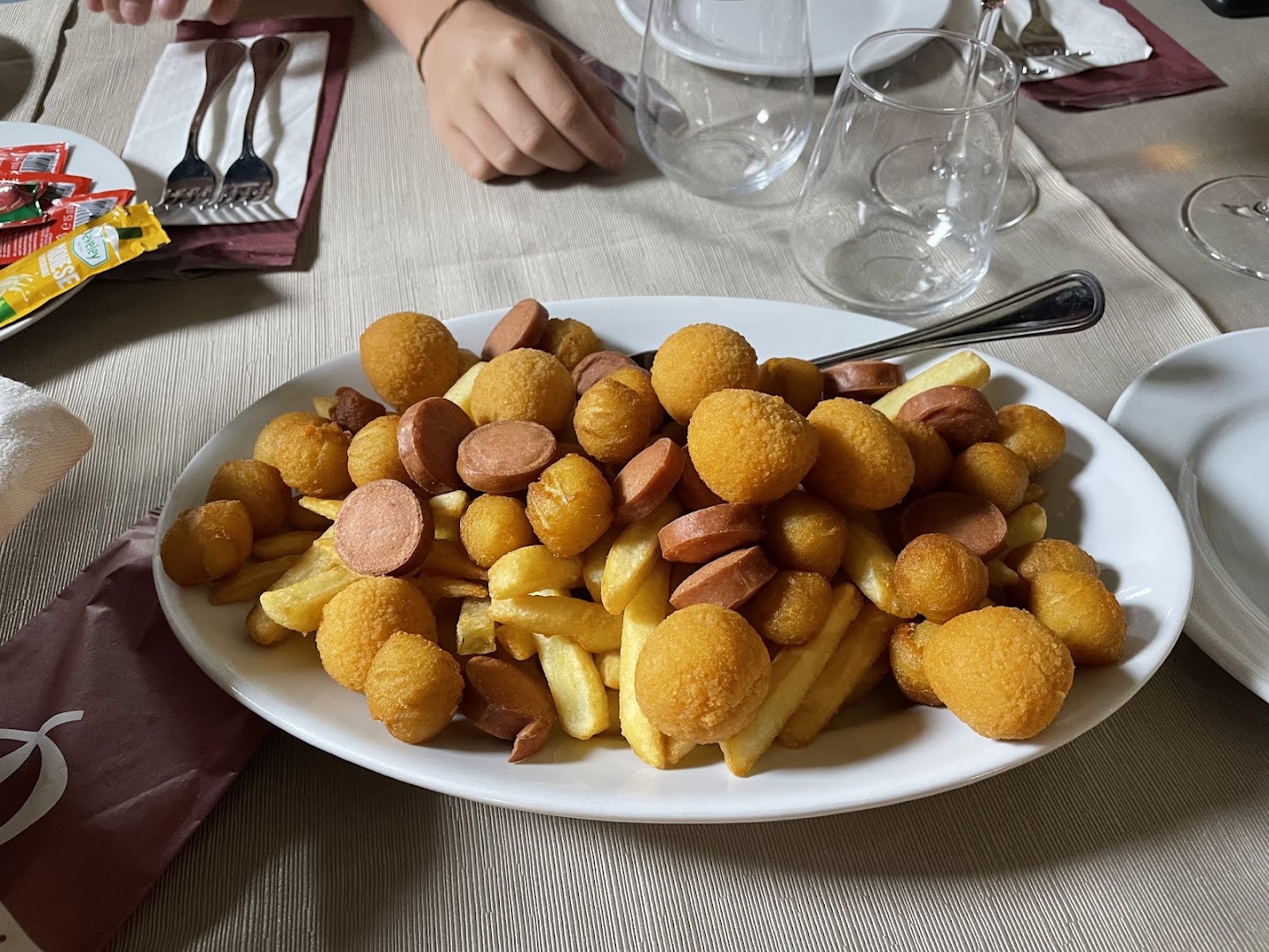 Ritrovo Rhodis