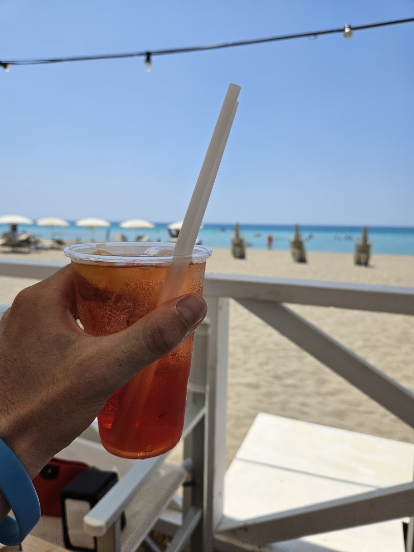 Riva Beach bar
