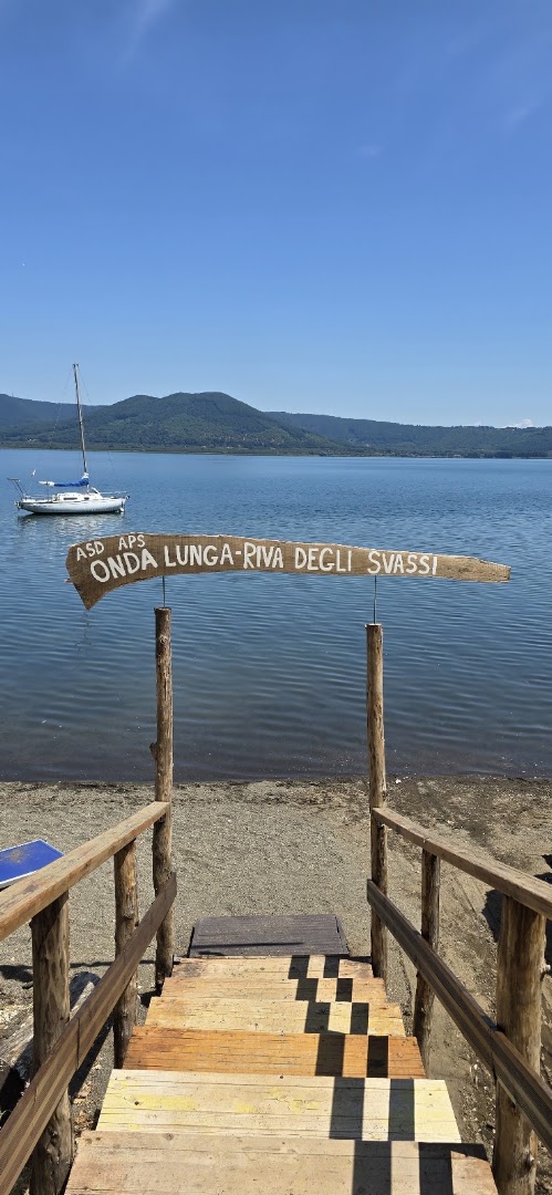 Riva degli Svassi Lago di Vico