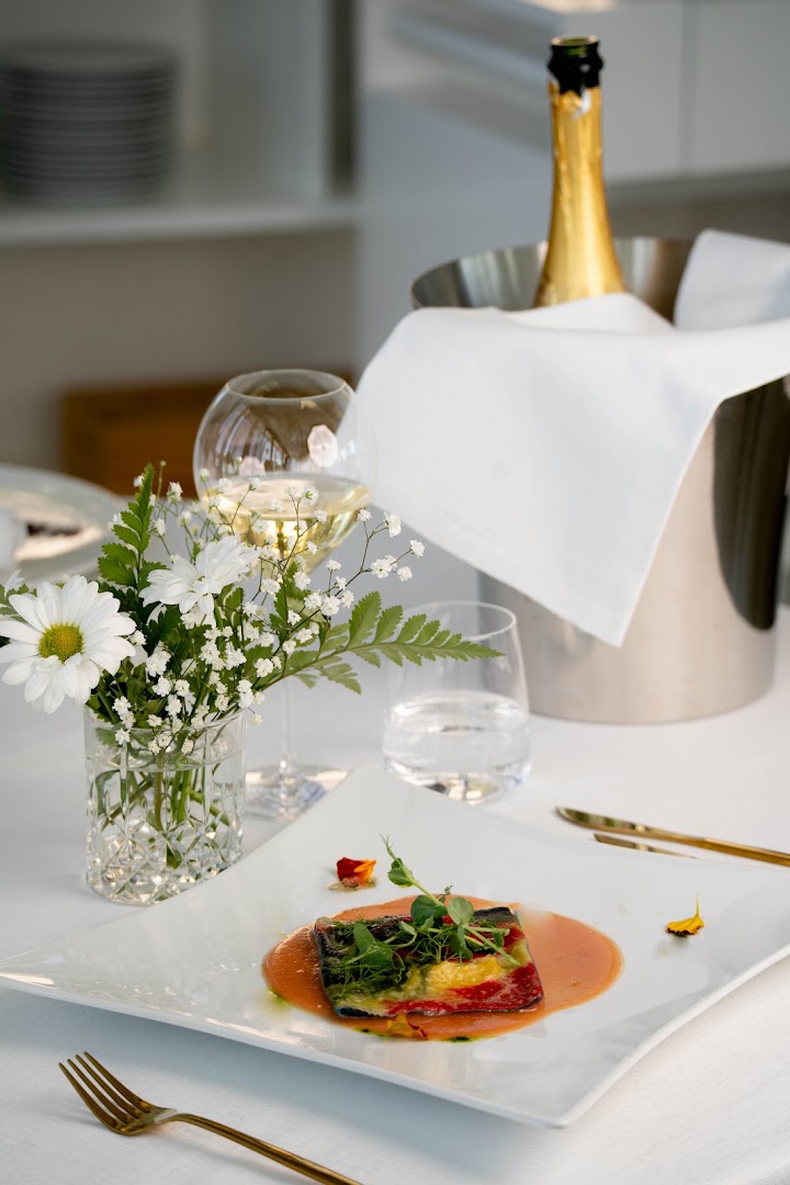 Riviera Oasis Restaurant