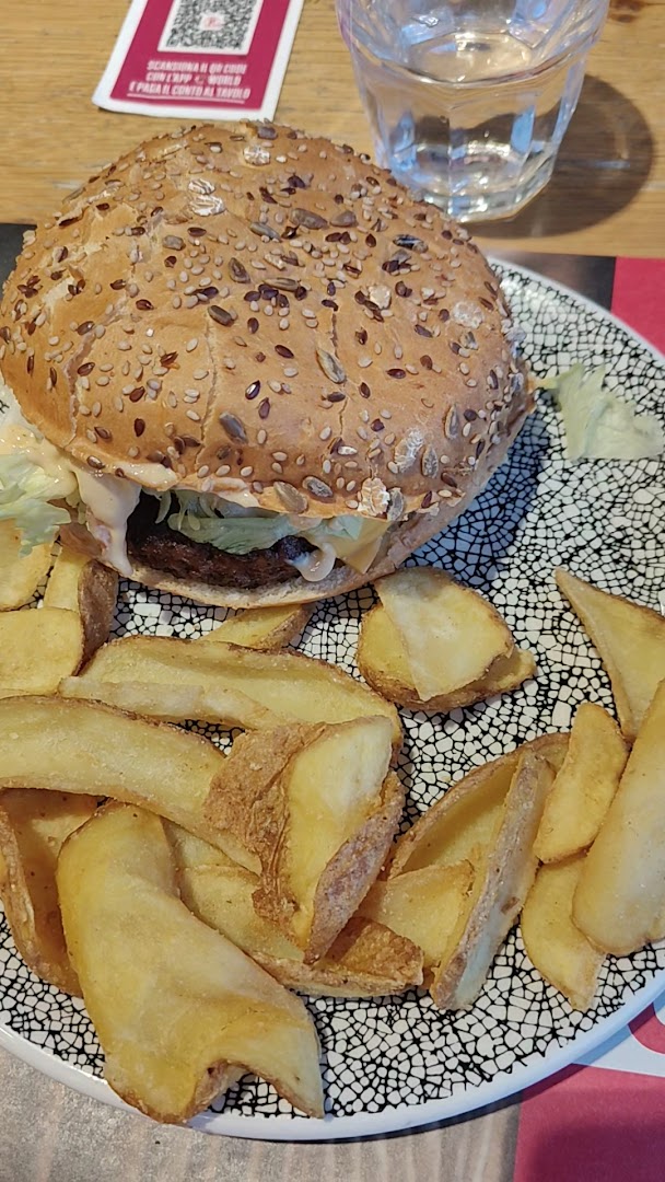 ROADHOUSE RESTAURANT MONTANO LUCINO