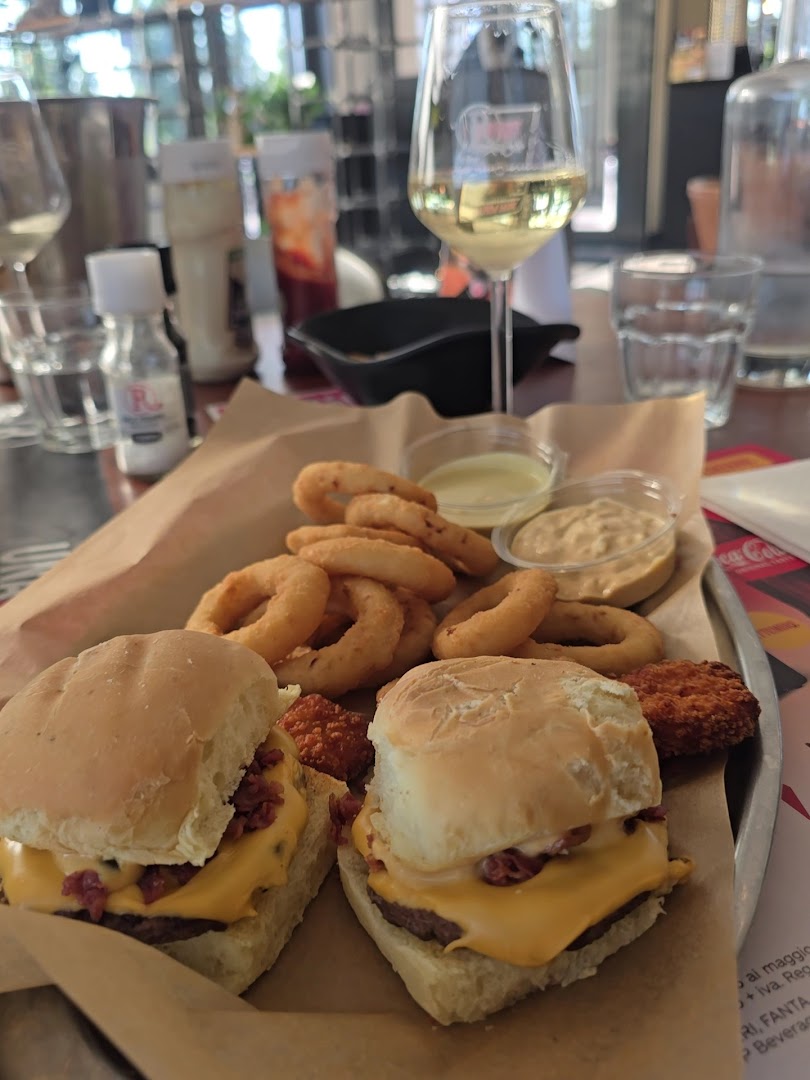 ROADHOUSE RESTAURANT MONZA