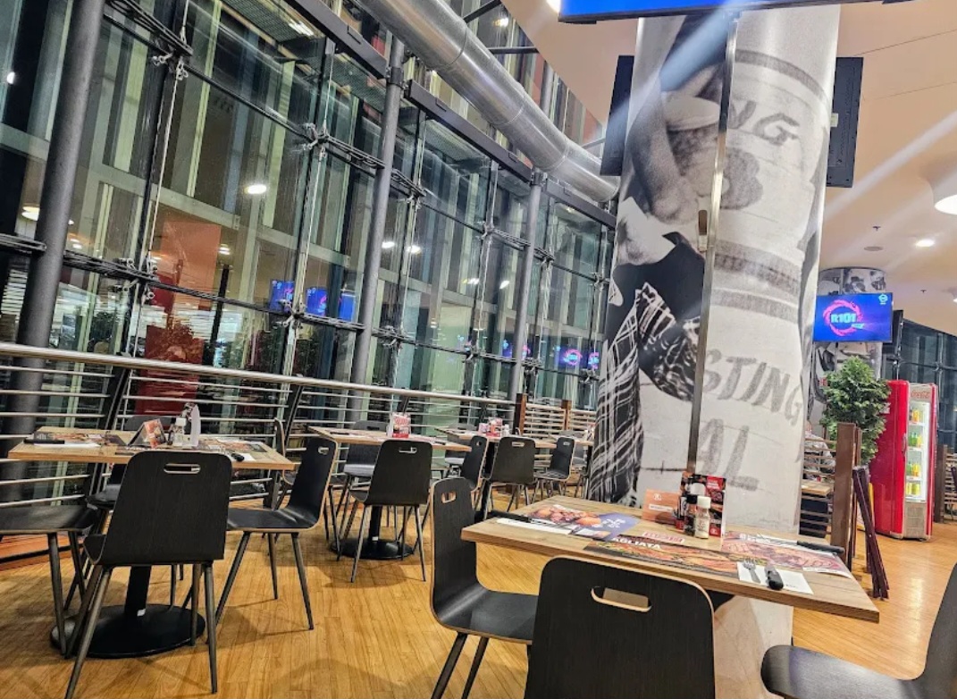 ROADHOUSE RESTAURANT SARCA