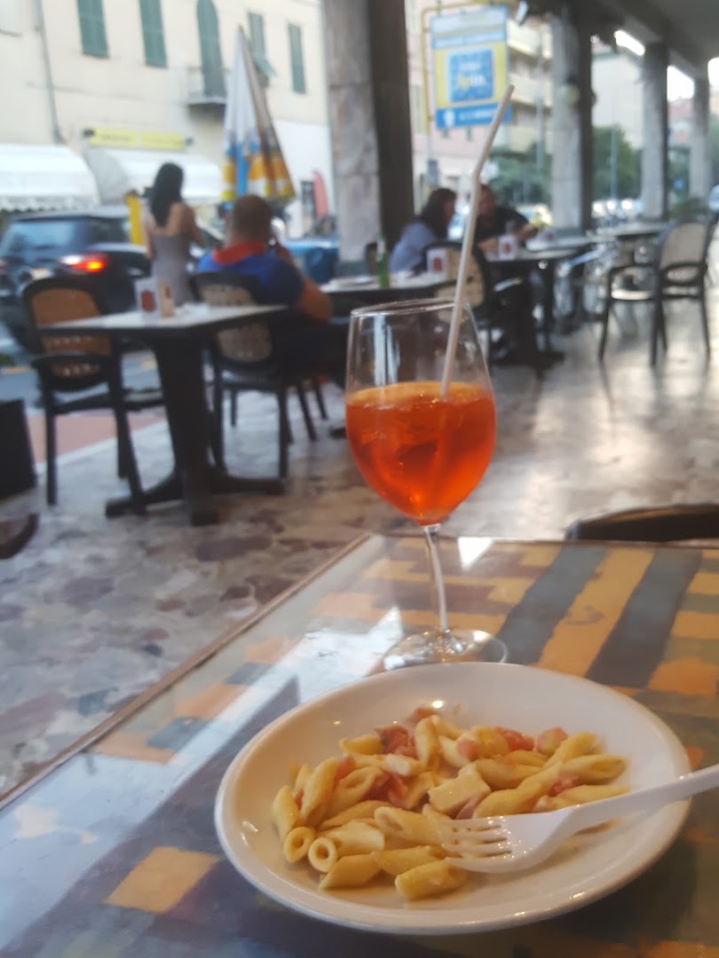 Roby's Bar, Bordighera