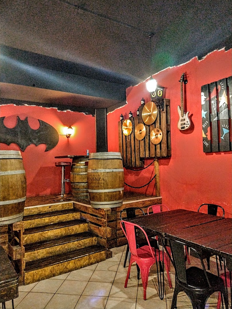 Rocktail - Cocktail Bar, Burger & Pizza