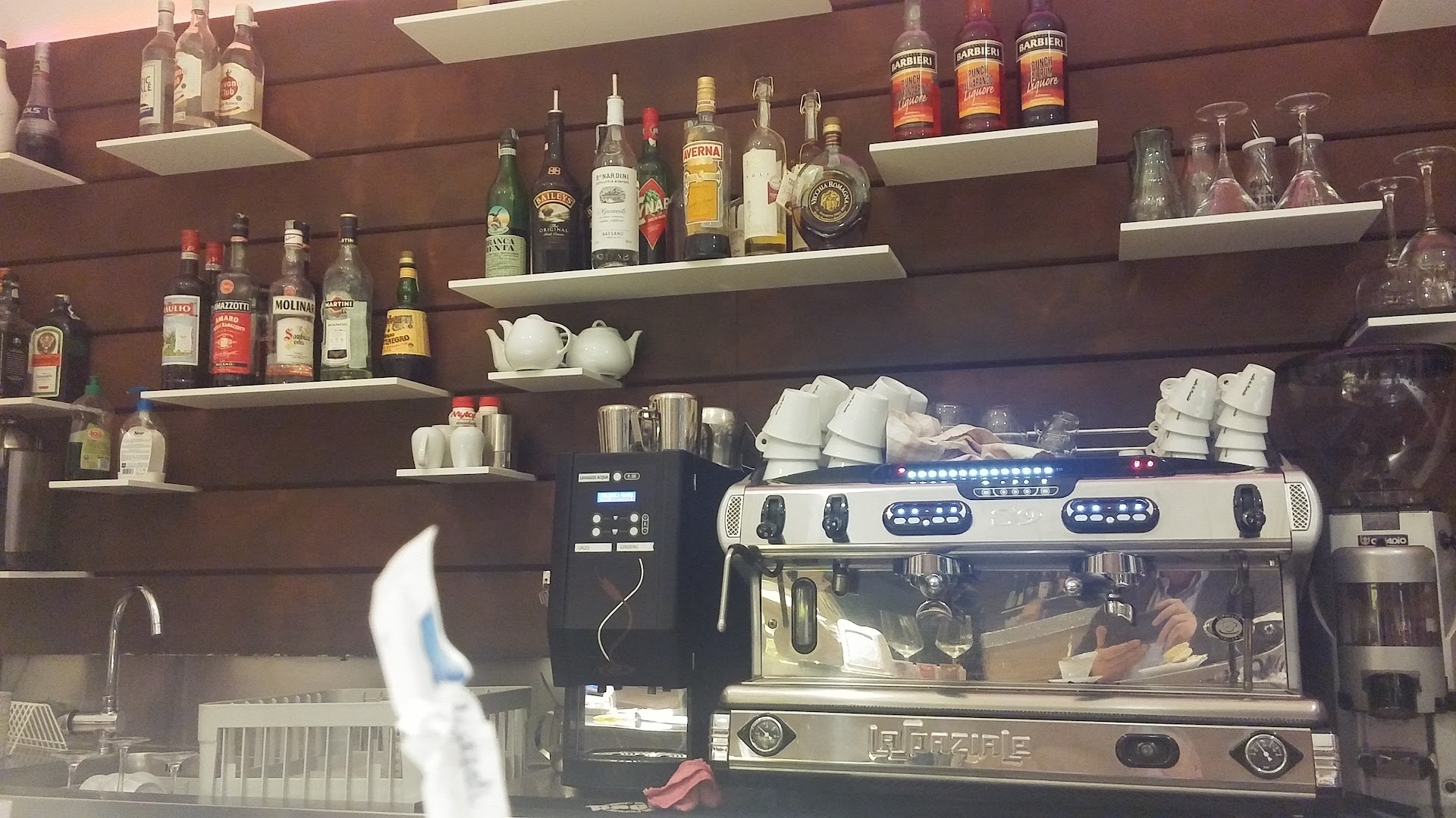 Rondò Cafè, Nave
