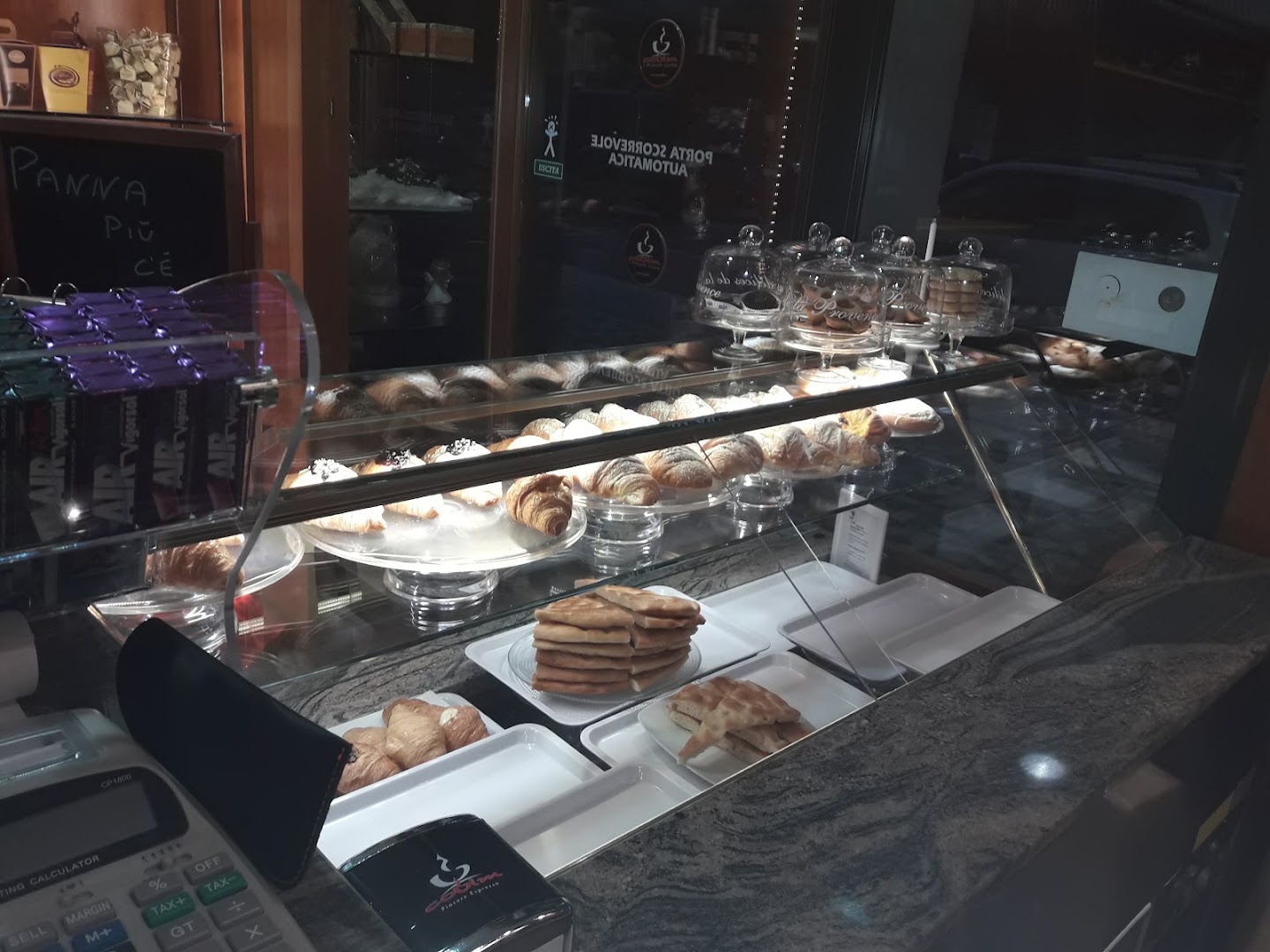 Rosa bar