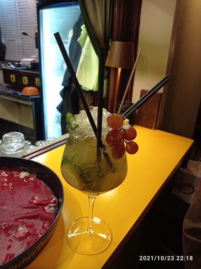Roses Cafe