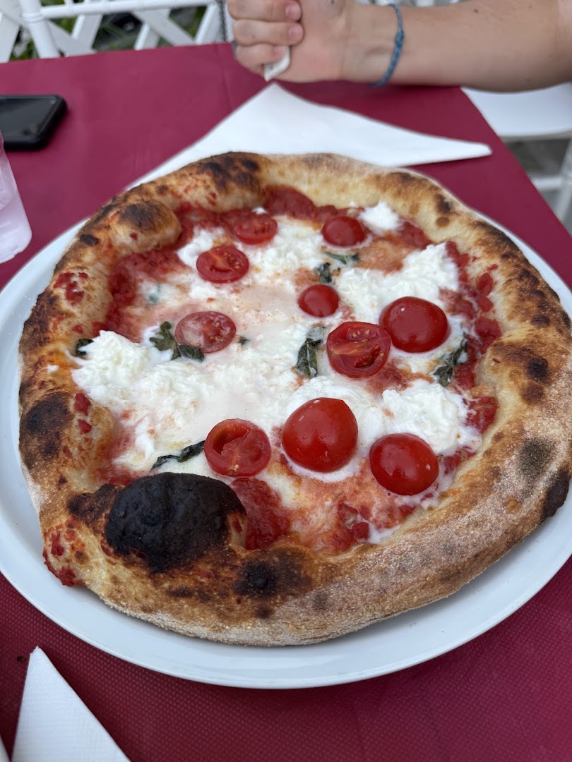 Rosso Corallo, Palermo