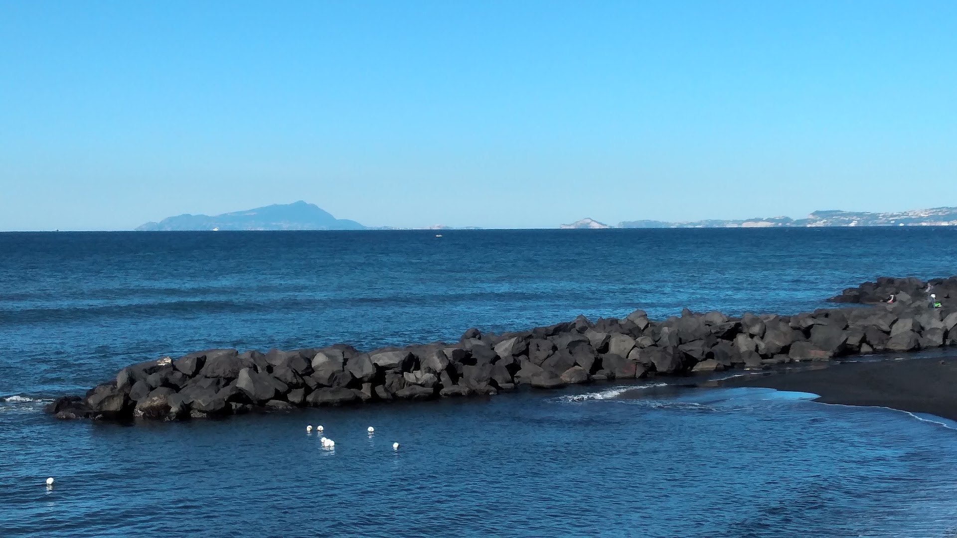 Rosso & Nero.2, Torre del Greco