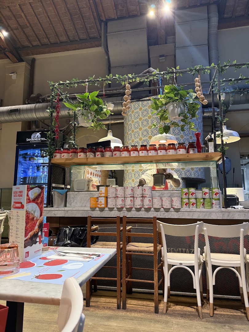 Rossopomodoro Bologna Mercato di Mezzo, Bologna