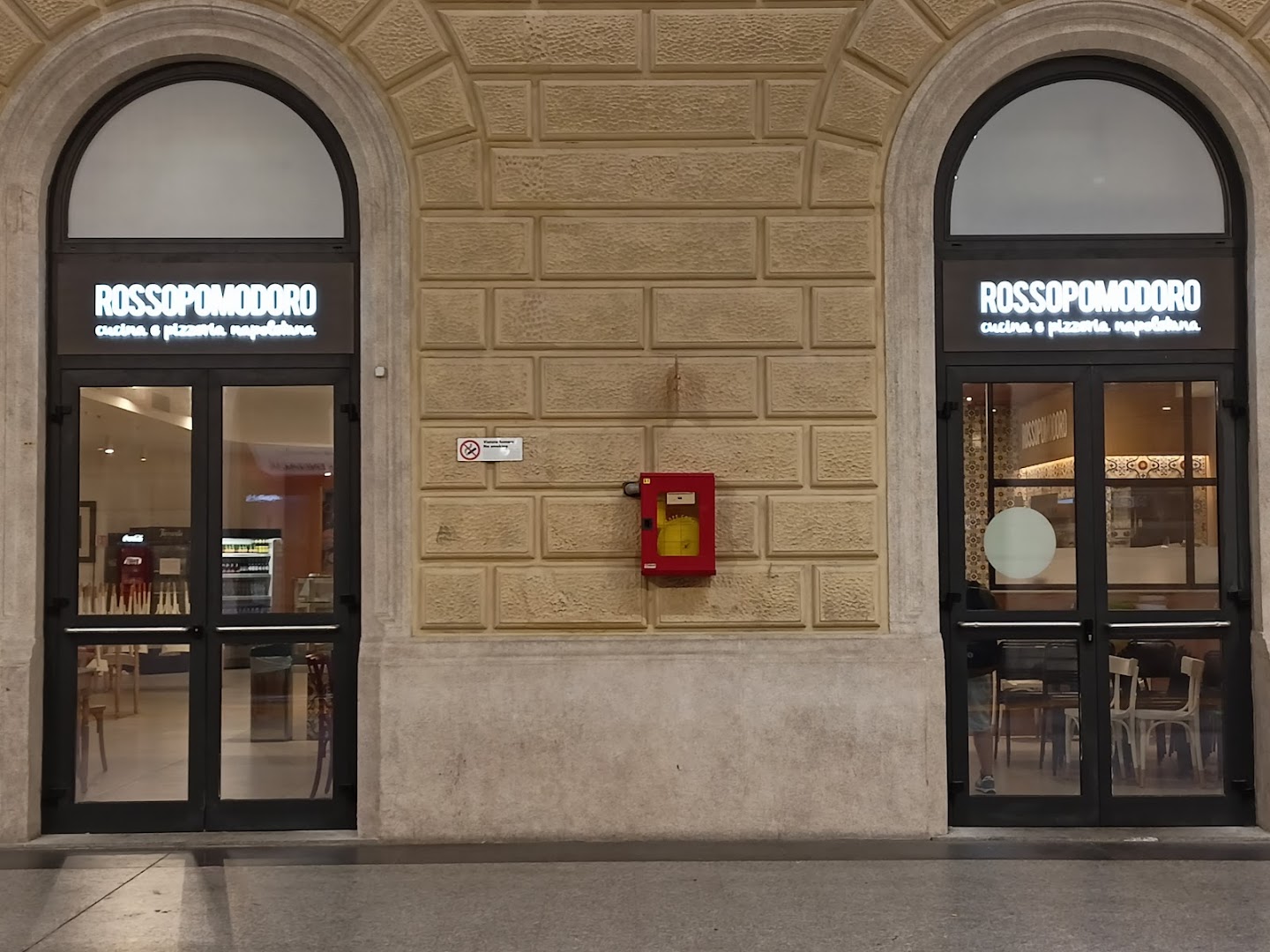 Rossopomodoro - Bologna Stazione Centrale