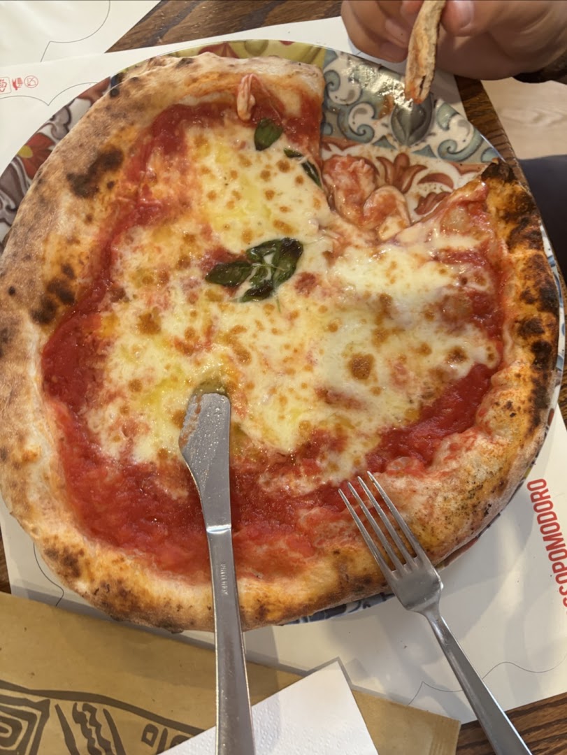 Rossopomodoro Trieste