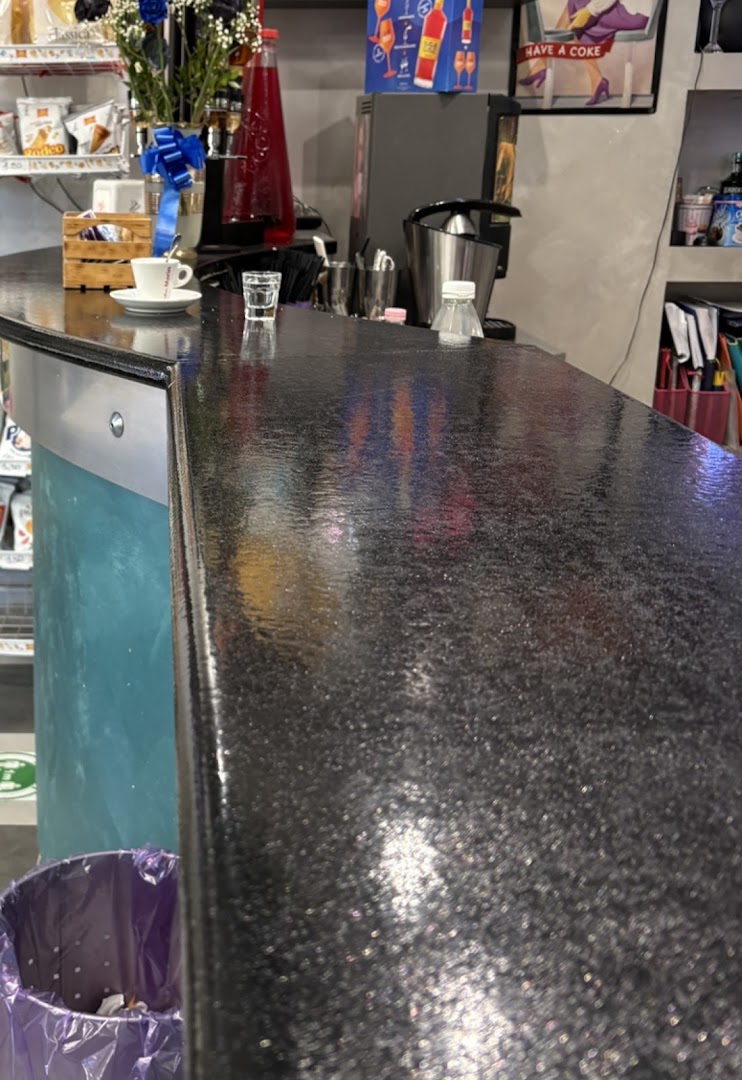 Roxy bar