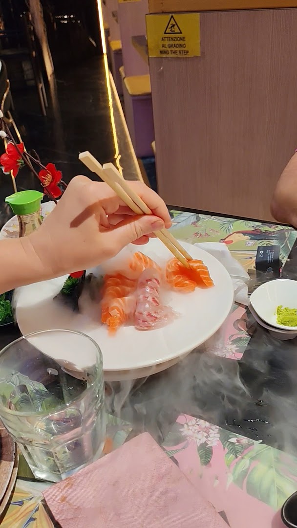 Roya Sushi Restaurant