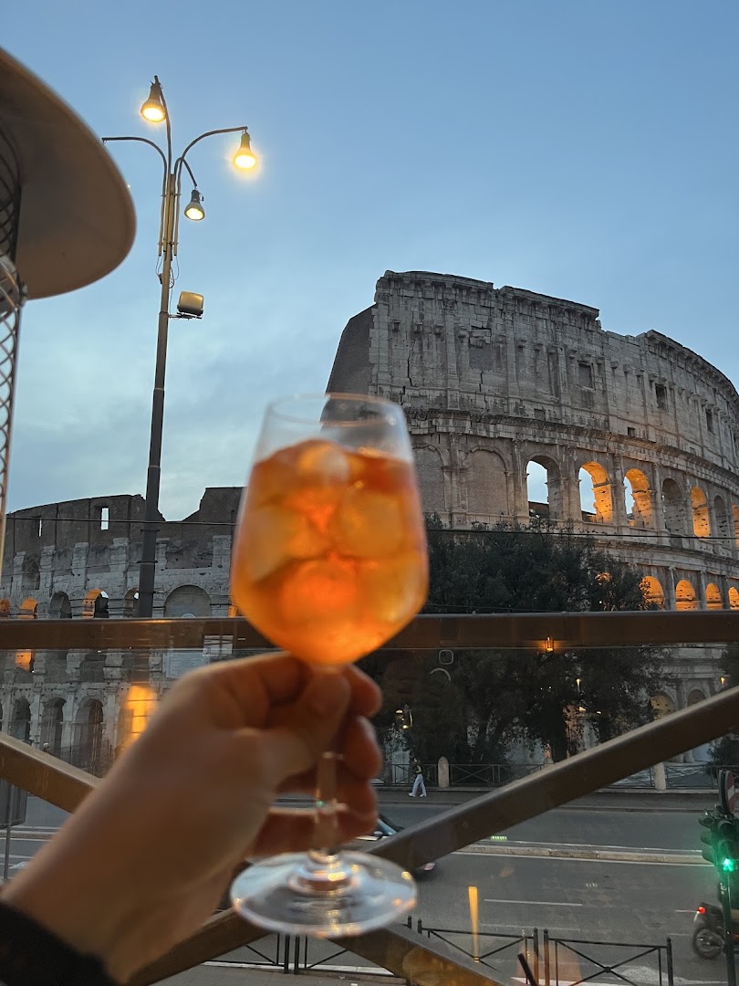 Royal Art Café