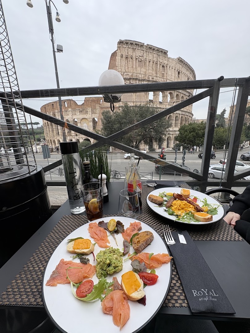 Royal Art Café