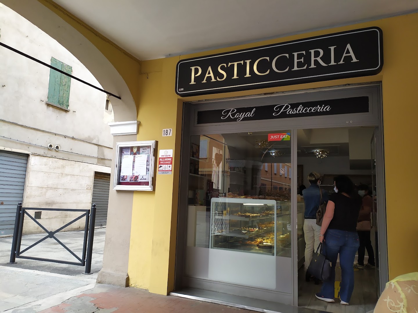 ROYAL CAFÈ
