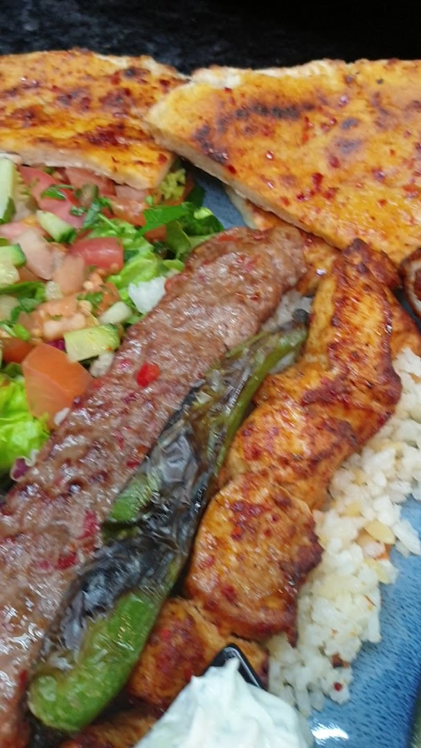 Royal Kebap • Pizza & Grill