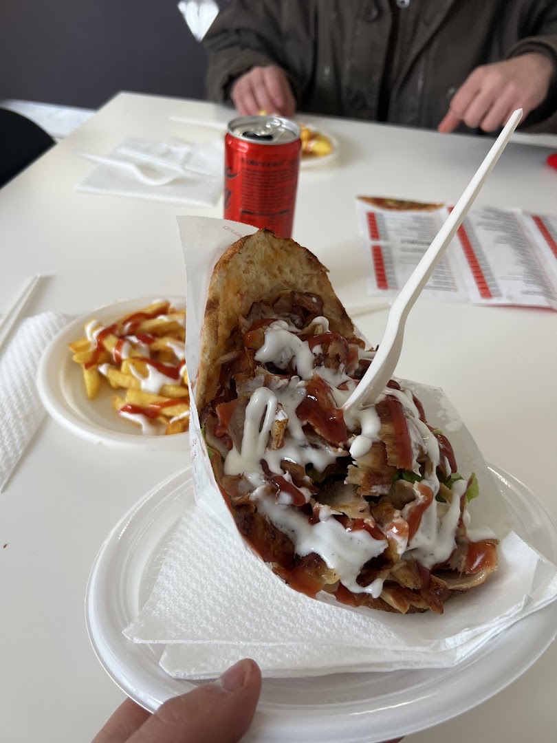 Royal pizza kebab